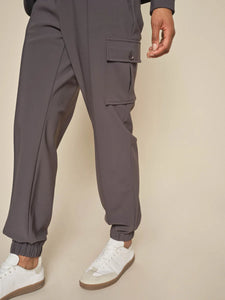 Antima Izzy  Pant