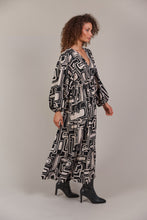 Load image into Gallery viewer, Elsie Maxi Dress | Geo