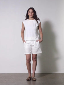 Yasmi Tee | Creme