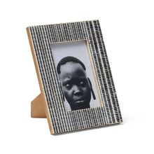 Load image into Gallery viewer, Tippi photo frame