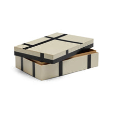 Load image into Gallery viewer, Pela Resin Box