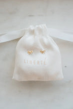 Load image into Gallery viewer, Petite Fancy Earring