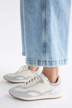 Load image into Gallery viewer, Steni Trainer | Light Grey