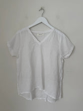 Load image into Gallery viewer, Ellie V Neck Top | White