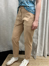 Load image into Gallery viewer, Twister Chino Trouser | Light Natural