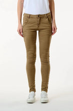 Load image into Gallery viewer, Springfield Jeans | Olive
