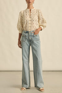 Audience Top | Brule