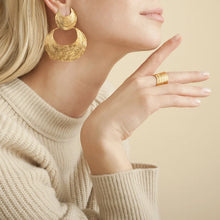 Load image into Gallery viewer, Luna Wave Earrings | Gold