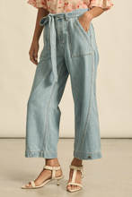 Load image into Gallery viewer, Embark Jean | Light washed denim