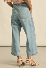 Load image into Gallery viewer, Embark Jean | Light washed denim