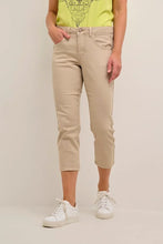 Load image into Gallery viewer, Lotte 3/4 Pant | Coco Fit