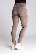 Load image into Gallery viewer, Daisy Pant | Safari Pine