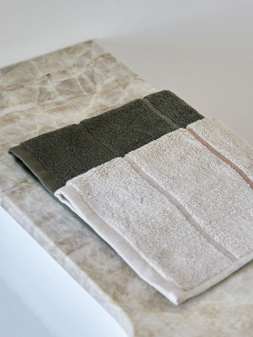 Pia Cotton Face Cloth | Oat/Multi