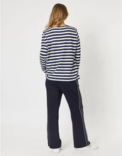 Load image into Gallery viewer, Urban Track Pant | Navy