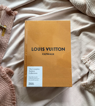 Load image into Gallery viewer, Louis Vuitton Catwalk