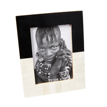 Load image into Gallery viewer, Othello Photo Frame