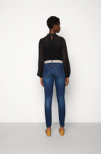 Load image into Gallery viewer, Chirani Jeans | Bailey Fit