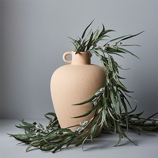 Mona Vase